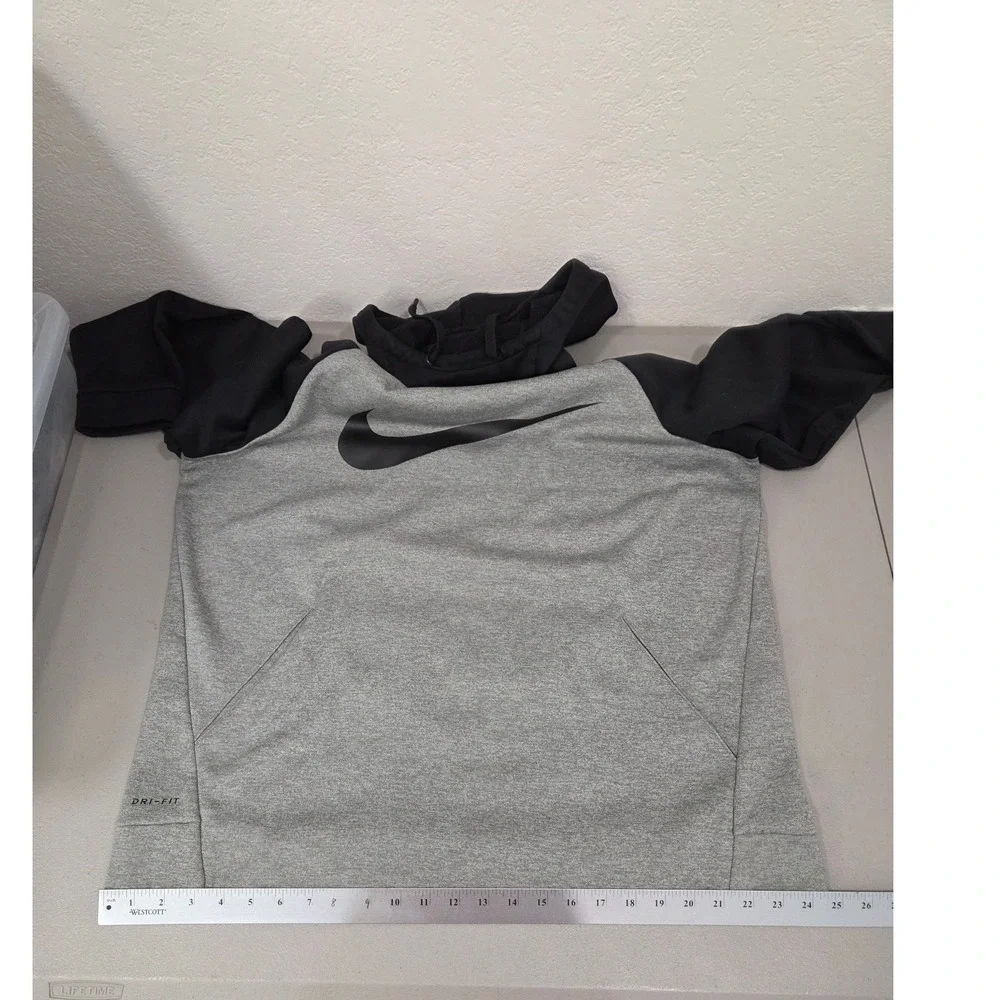 Nike Dri-FIT Therma Hoodie Mens XL Gray Black‎ Big Swoosh Pullover Sweatshirt